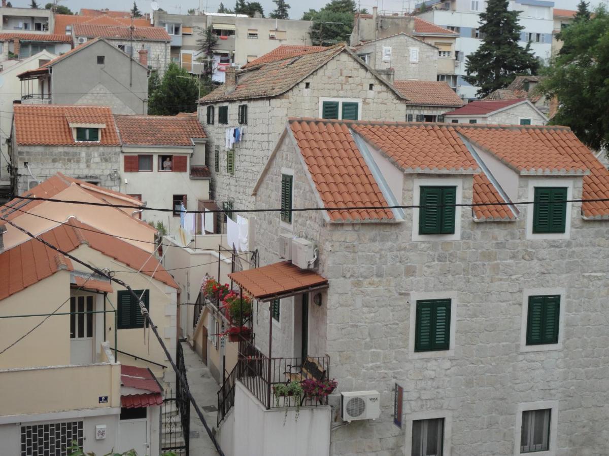 Port View-5 Min From Center Apartment