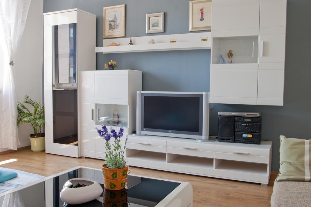 Port View-5 Min From Center Apartment *