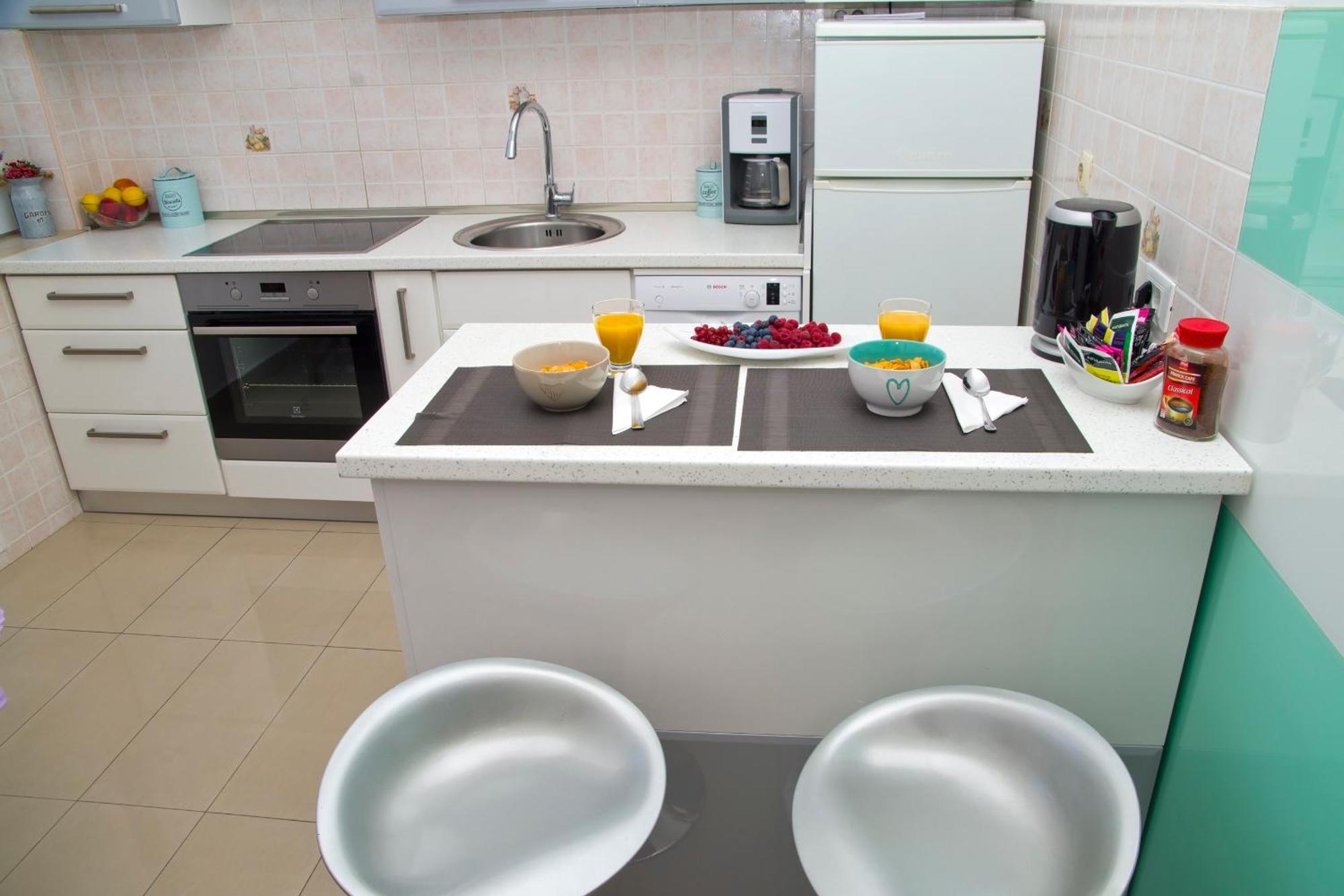 Port View-5 Min From Center Apartment *